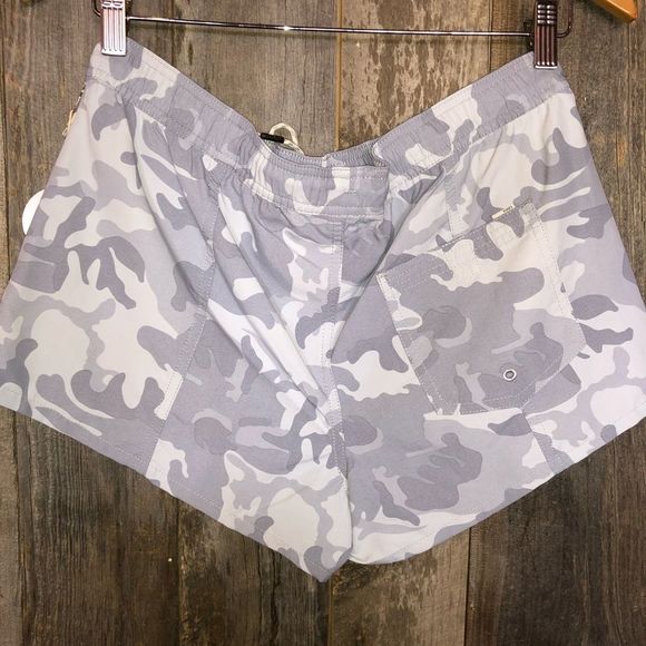 NWT ☀️ LAST ONE Vuori | Sunwashed Short - Pale Grey Camo - Small - Picture 5 of 8